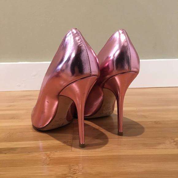 Christian Dior pink 🐷 metallic heels - Picture 3 of 5